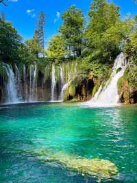 🌿 Waterfall Trails & Emerald Calm: A Boat-Free Day at Plitvice Lakes 