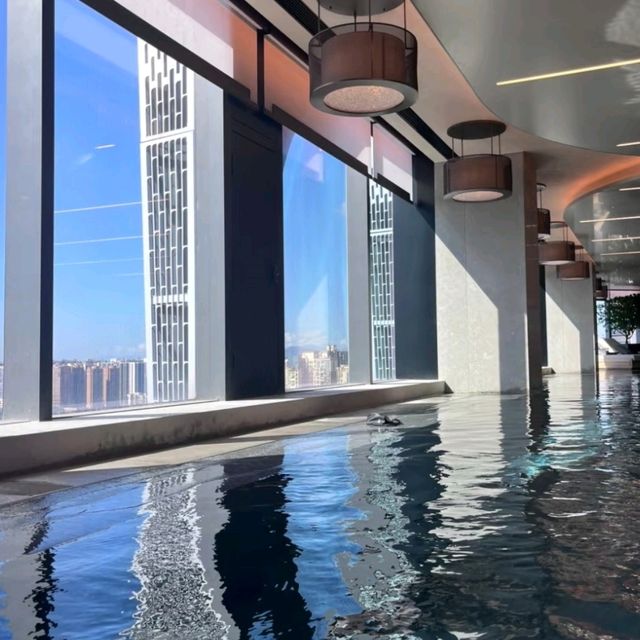 直擊高空商旅的東方魔幻👇 深圳寶安酒店