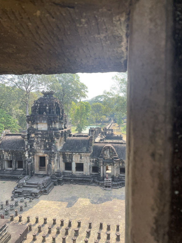 900年の時を超えて立つ、神々の寺院