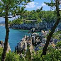 Chotdaebawi Rock: Korea’s Most Thrilling Sunrise Spot – A Solo Hiker’s Pilgrimage"** 🌄🧗