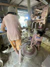  เดินเล่นหมู่บ้านปั้นหม้อ Thanh Pottery Village 