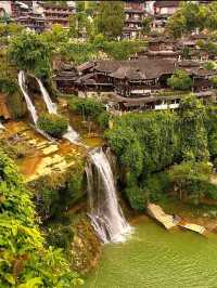 “The Luminous Waterfall of Hibiscus Town”