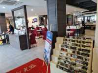 “Grand Hallmark JB — Simple Stays, Honest Value”