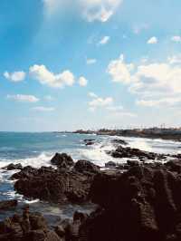 Accessible Coastal Beauty with Unique Geological Features