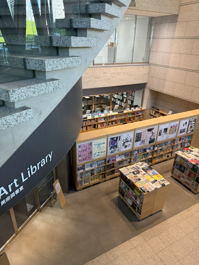 【東京】東京都現代美術館 【東京】東京都現代美術館