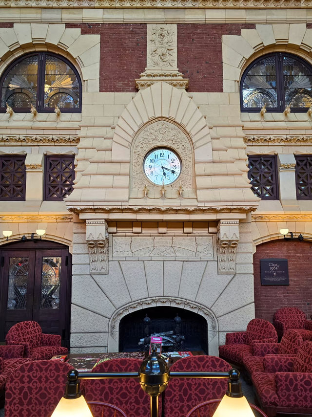 Exploring University of Pennsylvania: Ivy League Legacy & Hidden Gems