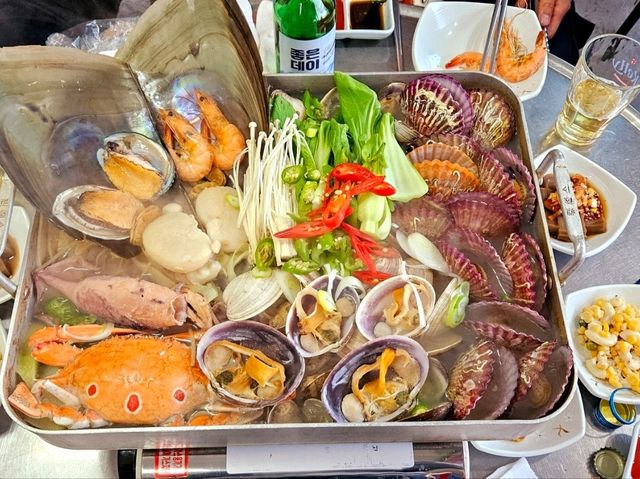 A seafood galore at Deokpo Beach