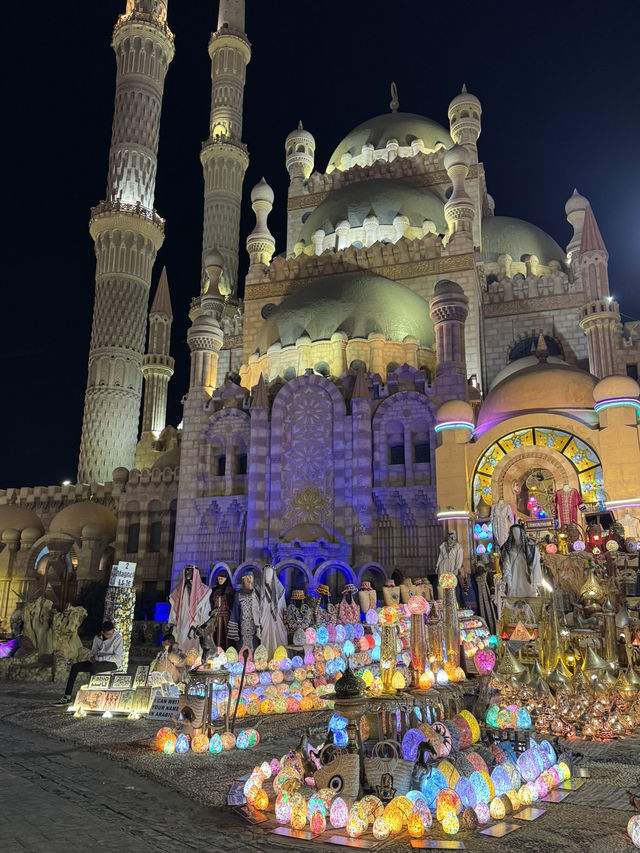 🕌 빛과 그림자 사이, 사바하 모스크의 밤 🌙