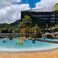 當孩子用薯條餵企鵝時，你會發現快樂原來這麼簡單