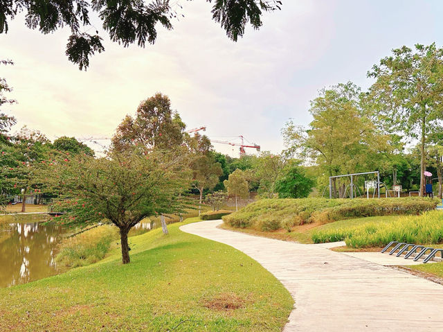 Fresh Air & Peace at Tropicana Heights Central Park ✨🌳
