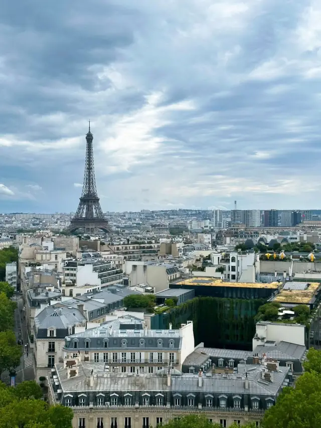 Victory in Stone: My Arc de Triomphe Experience