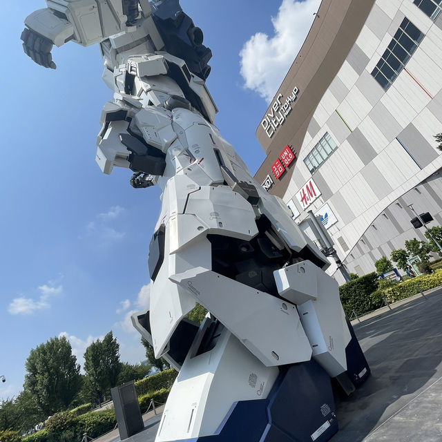 #鋼鐵巨神與夜幕紅塔：台場高達與東京塔之夜🗼🤖
