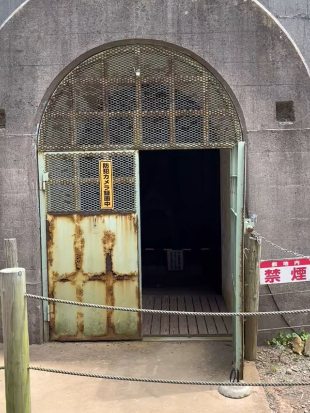 大正時代の巨大な無線塔に潜入！長崎県佐世保市「針尾送信所」の迫力に圧倒 
