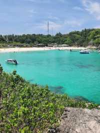 เกาะราชาใหญ่ 🌴 น้ำใส ทรายขาว และความสงบ