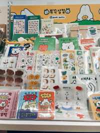 🇰🇷韓國首爾弘大探店📒made by 超級可愛的文創文具店
