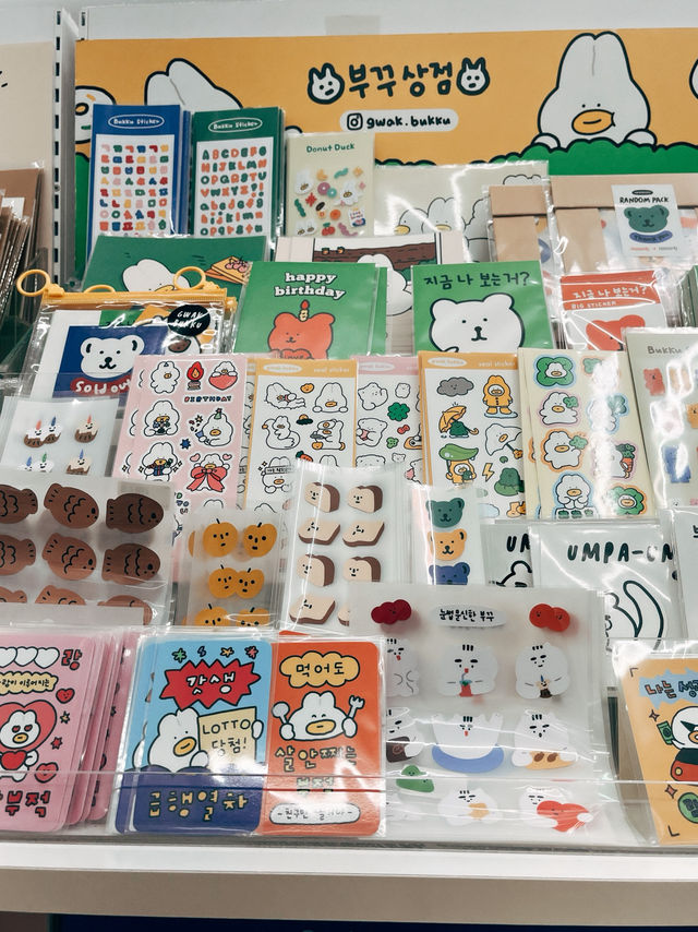 🇰🇷韓國首爾弘大探店📒made by 超級可愛的文創文具店 🇰🇷韓國首爾弘大探店📒made by 超級可愛的文創文具店