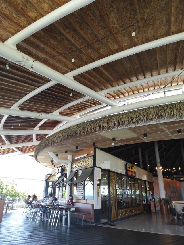  ✨ Beachwalk Shopping Center บาหลี ✨ 