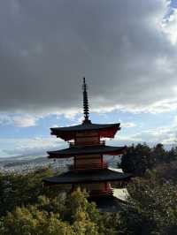 新倉淺間神社（新倉富士淺間神社）
