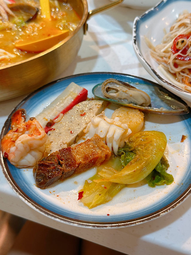 冬蔭海鮮部隊鍋大滿足  