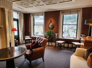 [🇳🇿South Island] Icard Private Hotel Lounge — Lakeside luxury