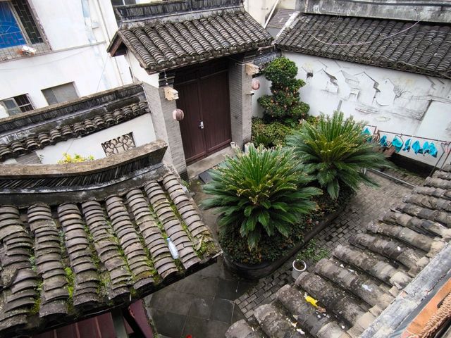 นี่ไม่ใช่เมืองโบราณที่ไหนแต่นี่คือโรงแรมWuzhen Zhi นี่ไม่ใช่เมืองโบราณที่ไหนแต่นี่คือโรงแรมWuzhen Zhi