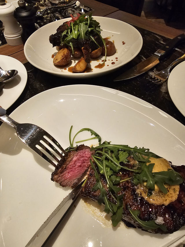 따뜻한 조명과 함께한 겨울밤 인스파이어 후기