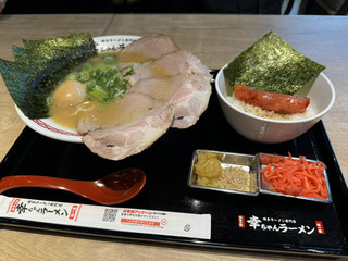 福岡機場衝刺美食！拉麵+明太子飯超滿足🍜🍚