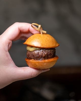 🥩【Central's Luxury Beef Bar】Beefbar ✨ Michelin One Star for Many Consecutive Years × Exclusive Patented High-Temperature Oven × Top-Grade Wagyu Beef and Luxurious Raw Meat Bar 🍸🍷