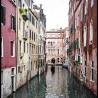 Waterside hotels Italy 
