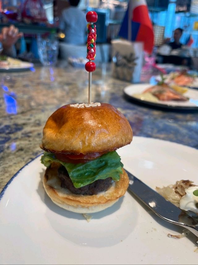 Mouthwatering Food at W hotel Chengdu🇨🇳 Mouthwatering Food at W hotel Chengdu🇨🇳