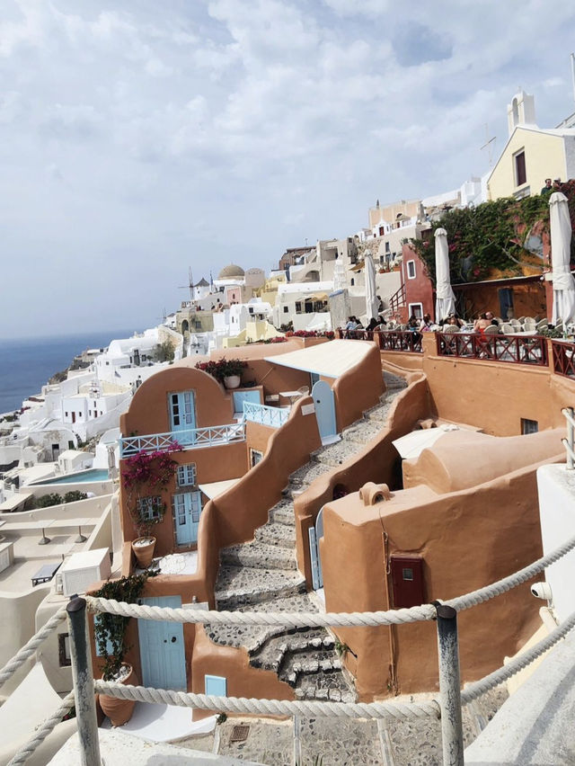 Group trip to Santorini 🇬🇷