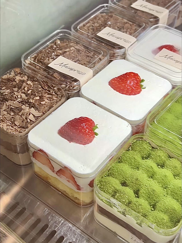 Cozy Vibes and Sweet Treats at MACAPRESSO TOKYO