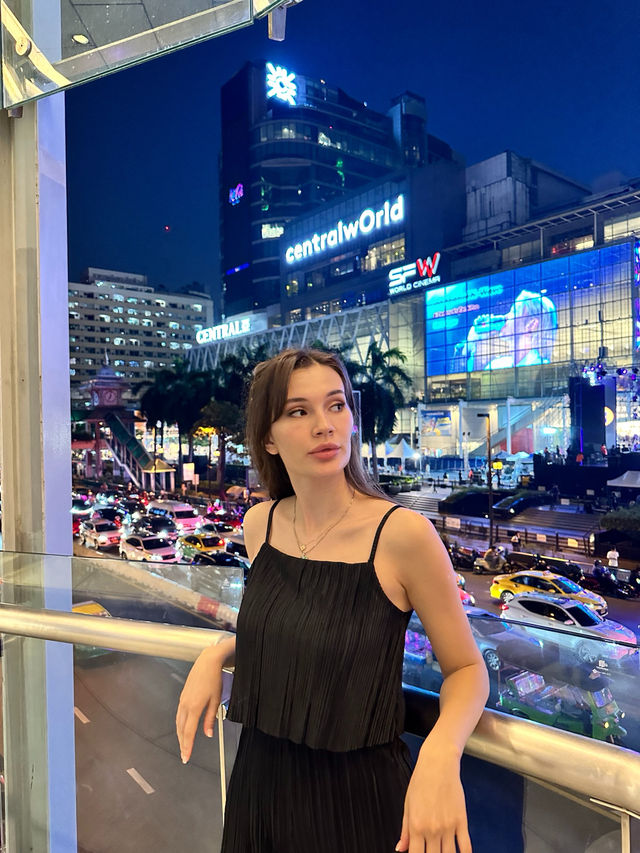 🚀 Bangkok in a Flash: From Temples to Glass Skywalks—April Adventure Unleashed 🛕🍜