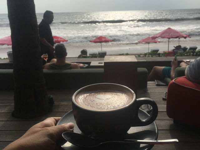 tribalstyle version of the Bali 7day travel guide like youre telling your bestie
