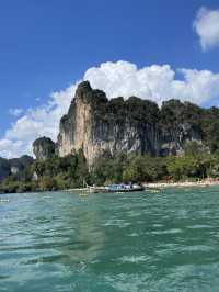 🌴 หาดไร่เลย์ กระบี่ – หนีเมืองมาปล่อยใจ
