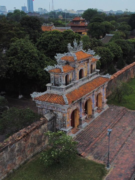 😊✨ Huế: Imperial History & Riverside Charm 🇻🇳🌿 😊✨ Huế: Imperial History & Riverside Charm 🇻🇳🌿