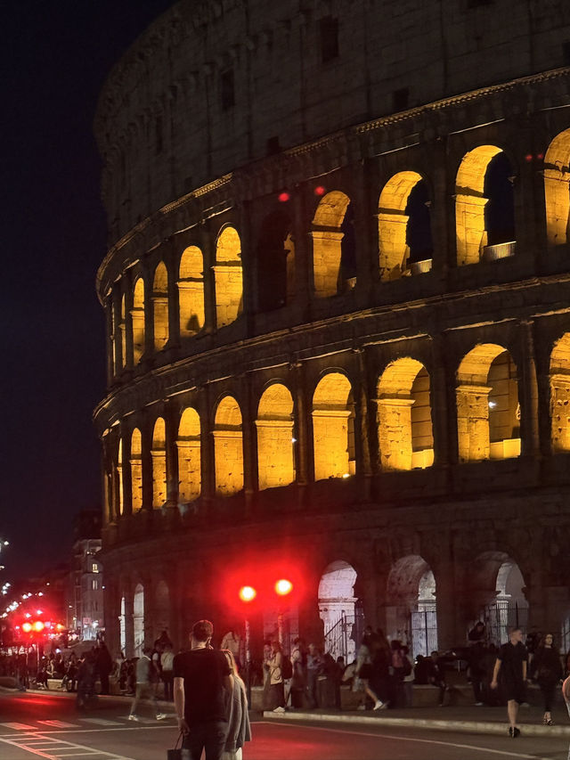 영원의 경기장, 콜로세움 (Colosseo) 영원의 경기장, 콜로세움 (Colosseo)