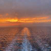 Средиземноморье с палубы круизного лайнера.