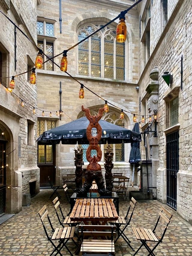 Antwerp: Europe's Diamond Capital (80% of World Trade) Antwerp: Europe's Diamond Capital (80% of World Trade)