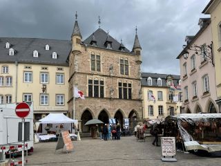 Echternach is located in eastern Luxembourg, near the German border, and is one of the oldest towns in Luxembourg. It was founded.