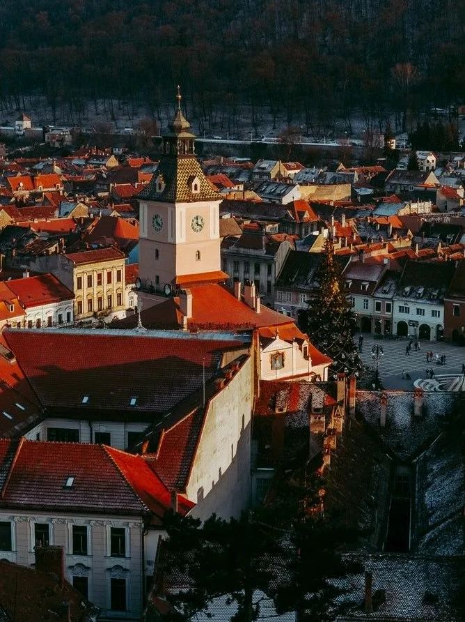 🇷🇴 Brașov Didn't Need To Try (And That's Why I Stayed)