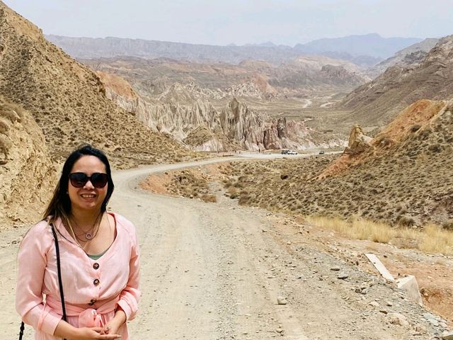 Surreal Alien Valley in Gansu 🇨🇳