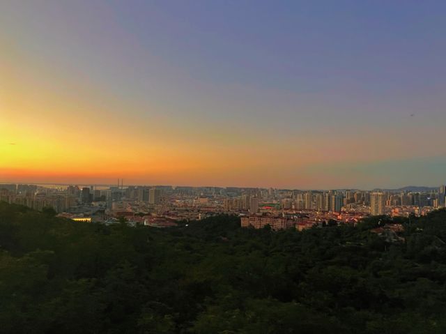 Sky-High Serenity: Zhongshan park 🌇🚡
