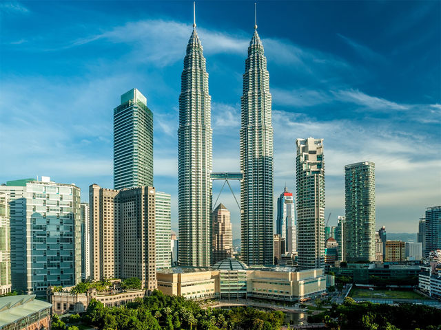 🌆 "Shocking Secrets of Kuala Lumpur: Unveiling the Superb Spots You Never Knew!" 🏙️