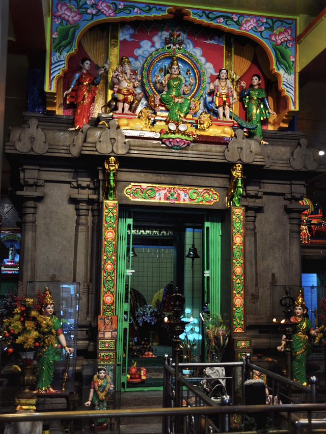越南旅遊｜西貢小印度，意想不到的印度廟