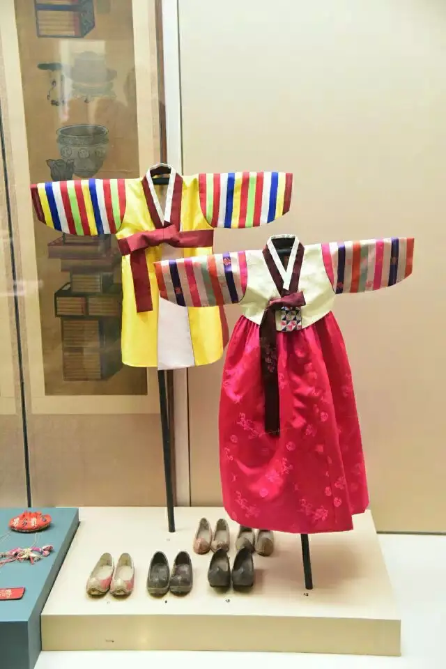 The National Folk Museum of Korea presents the visage of Koreans throughout their lives