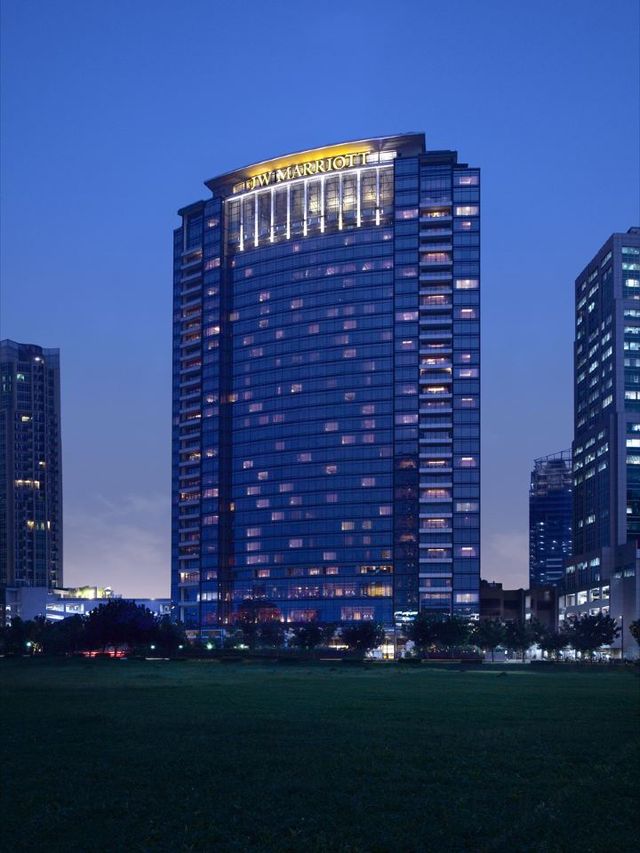 🌟 Jakarta's JW Marriott: Luxury in the Heart of the City 🌟