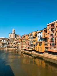 Vibrant Buildings Along the Onyar River in Girona 🇪🇸