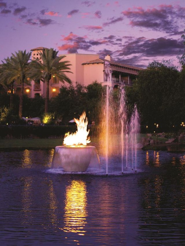 🌟🏰 Luxe Scottsdale Stay: Fairmont Princess Picks 🌵✨