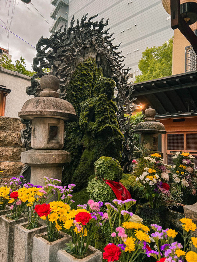 Hozen-ji: Make a wish by sprinkling water 🇯🇵